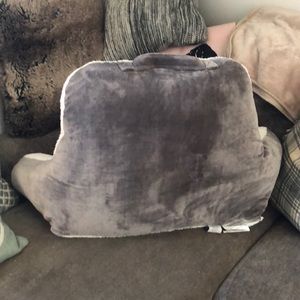 ugg clifton backrest pillow